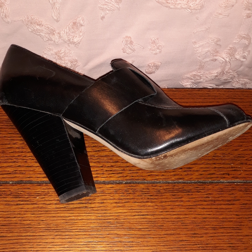 Vince Camuto